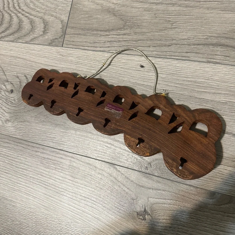 Brown Wooden Wall Key Holder